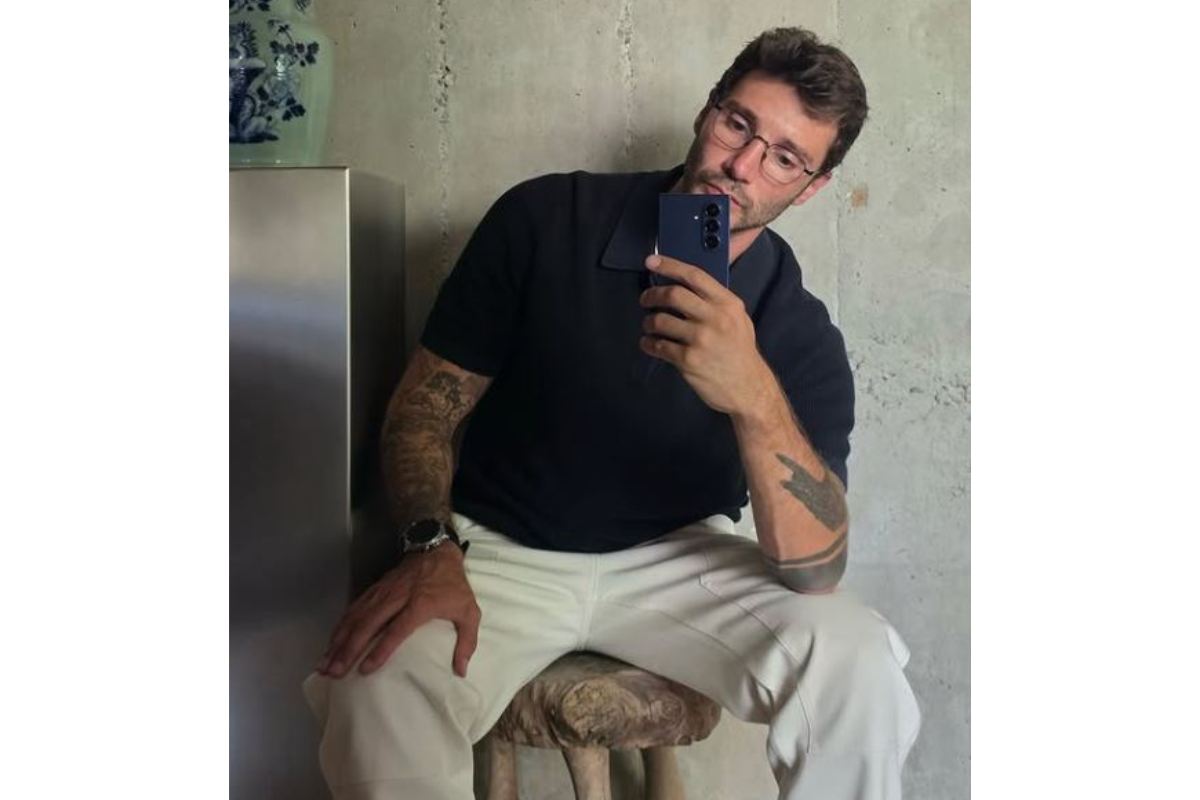 stefano de martino selfie