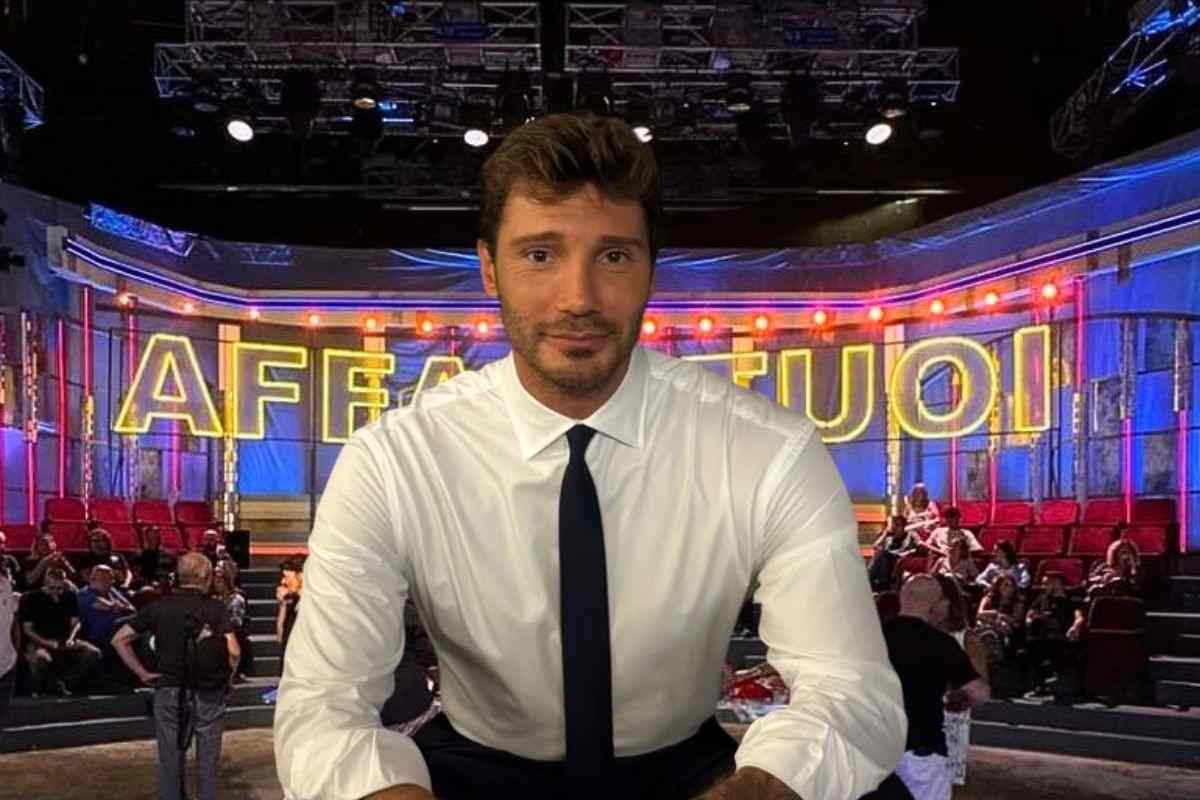 Affari Tuoi condotto da De Martino